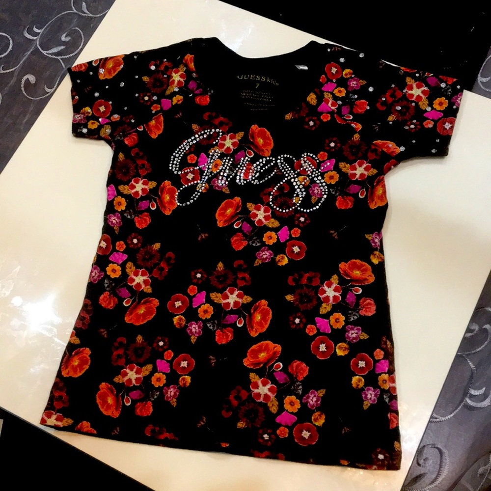 Guess kids, size 7 Tshirt, floral